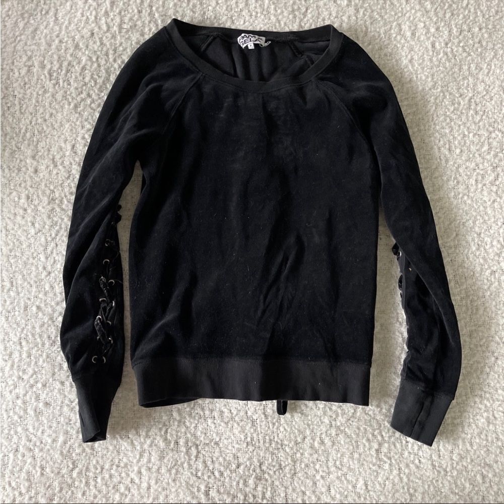 Pam & gela small sweatshirt‎